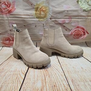 Steve Madden Tan Ankle Booties